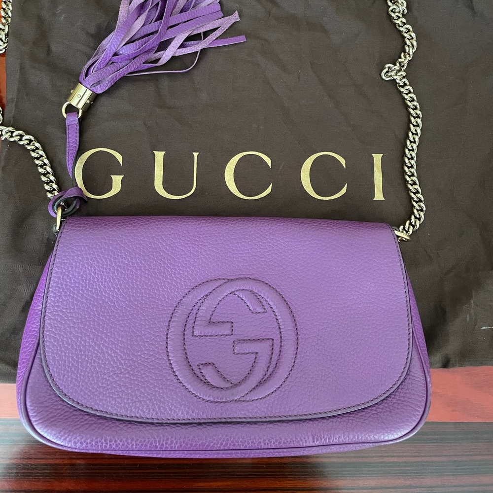 Gucci Pebbled Calfskin Mid Soho Chain Shoulder Bag